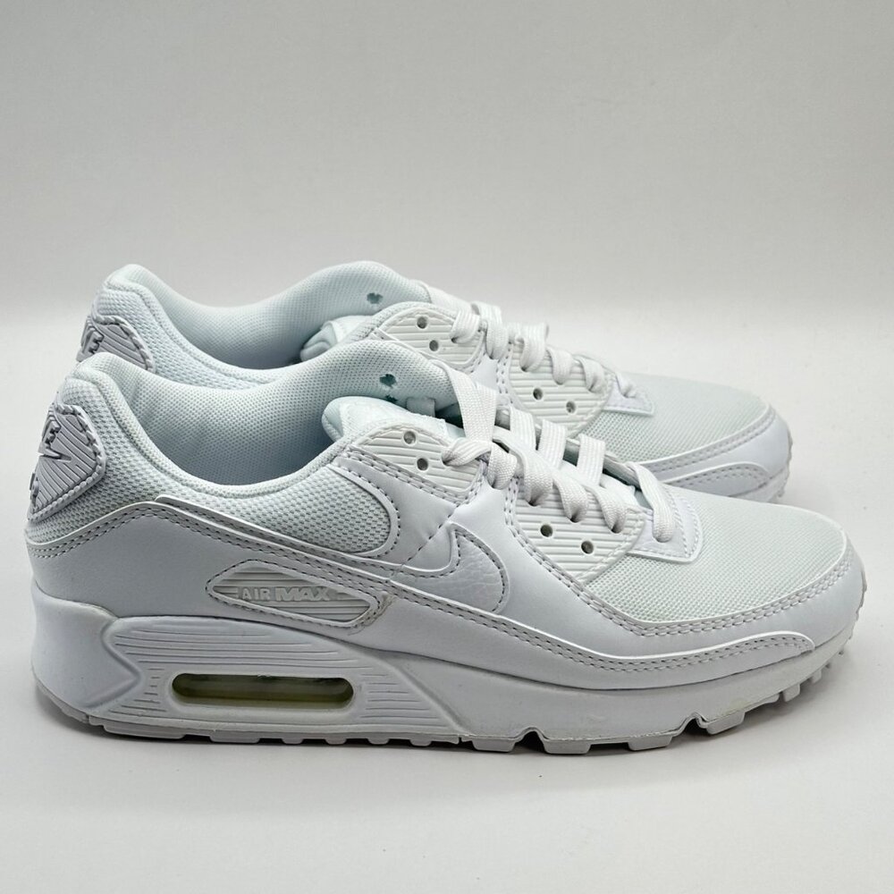 Women's Nike Air Max 90 Running Shoes Sz 6 Triple White DH8010-100 NEW - Picture 3 of 10